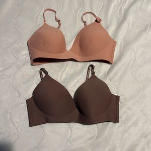 Vince Camuto wireless bra pack 36C
